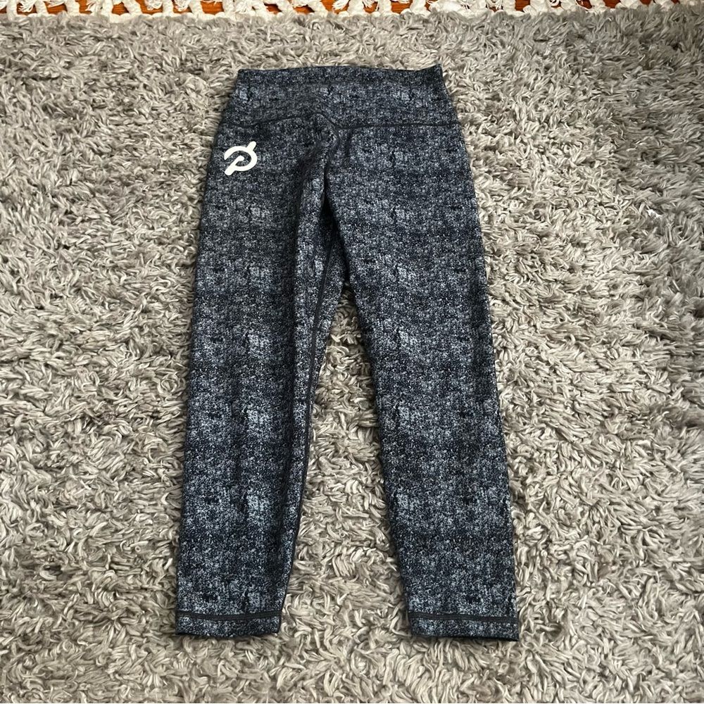 Peloton leggings size medium